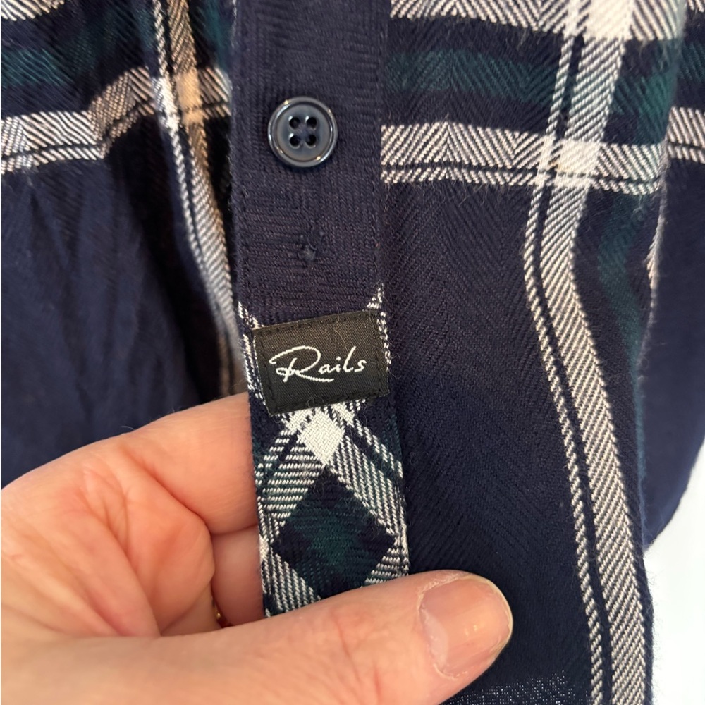 Rails Navy Plaid Flannel Button-Down Shirt 116 - Picture 5 of 6